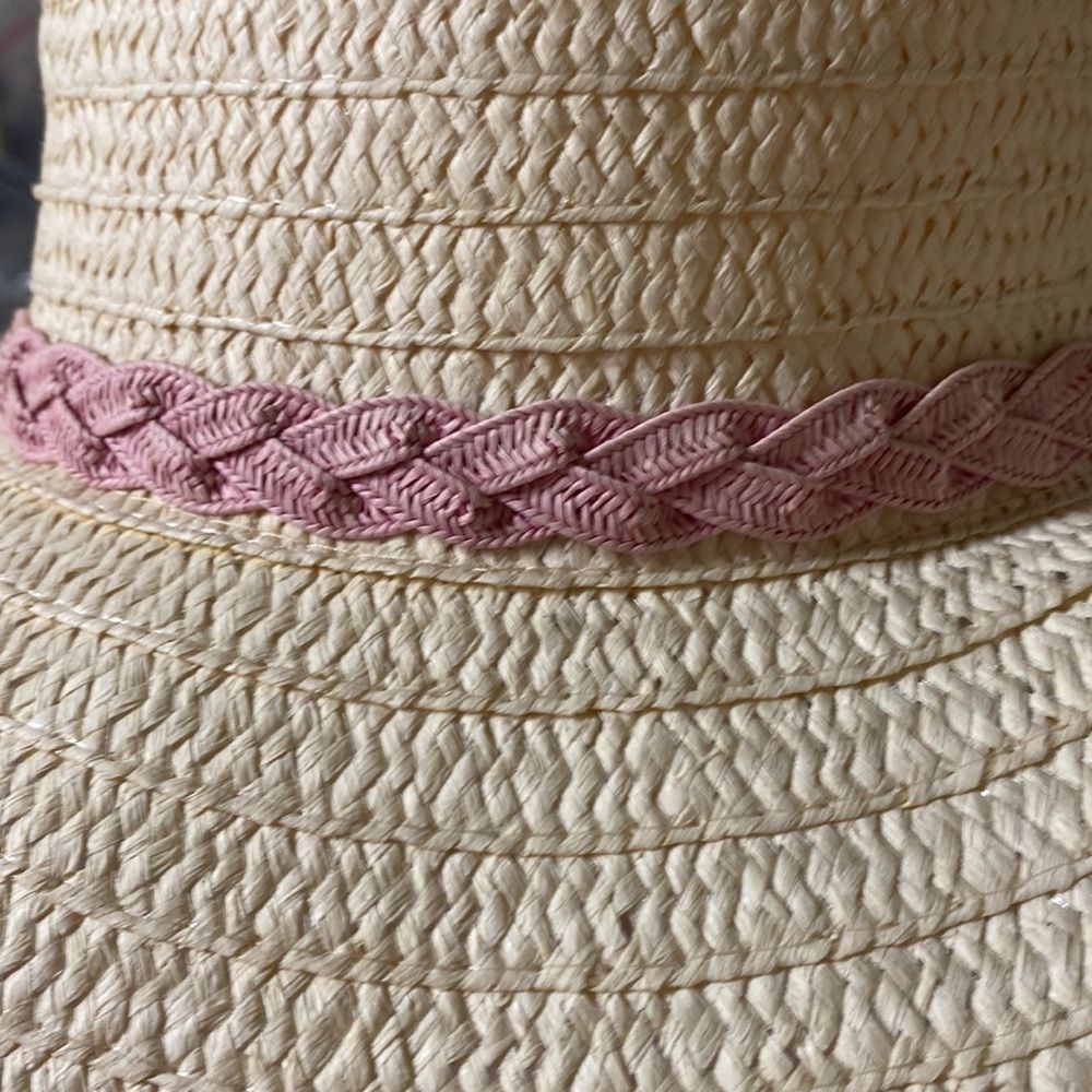 Hat with Pink Band - Picture 6 of 7